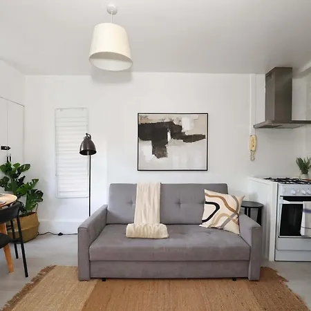 W London Apt For 4. Open Plan Kitchen/Living Room Exterior photo