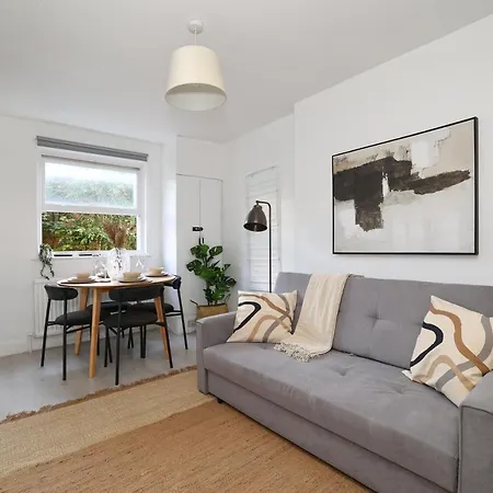W London Apt For 4. Open Plan Kitchen/Living Room Exterior photo